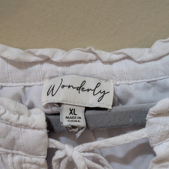 Wonderly Crisp White Tiered Blouse - Picture 3 of 5